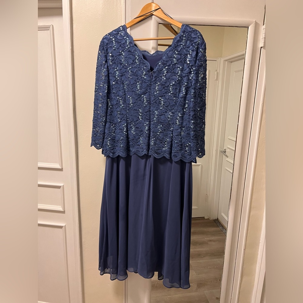 Beautiful elegant evening gown. Brand new wore only once for about five hours.